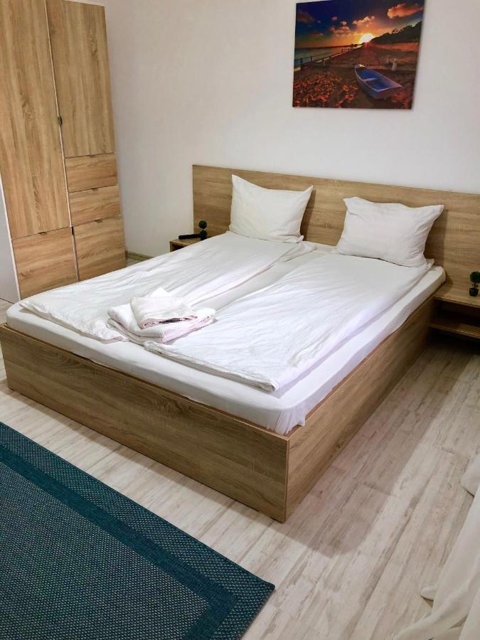 City Break Maya Apartment Oradea Εξωτερικό φωτογραφία